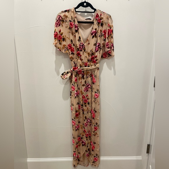 NWT- Alice + Olivia floral wrap dress - Picture 14 of 16